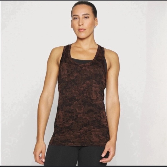 Athleta Tops - Athleta Momentum Tank Eden Floral Top Sz M